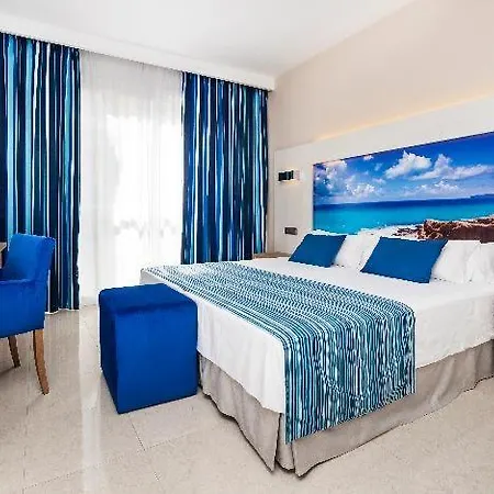 Hotel Globales Playa 4*
